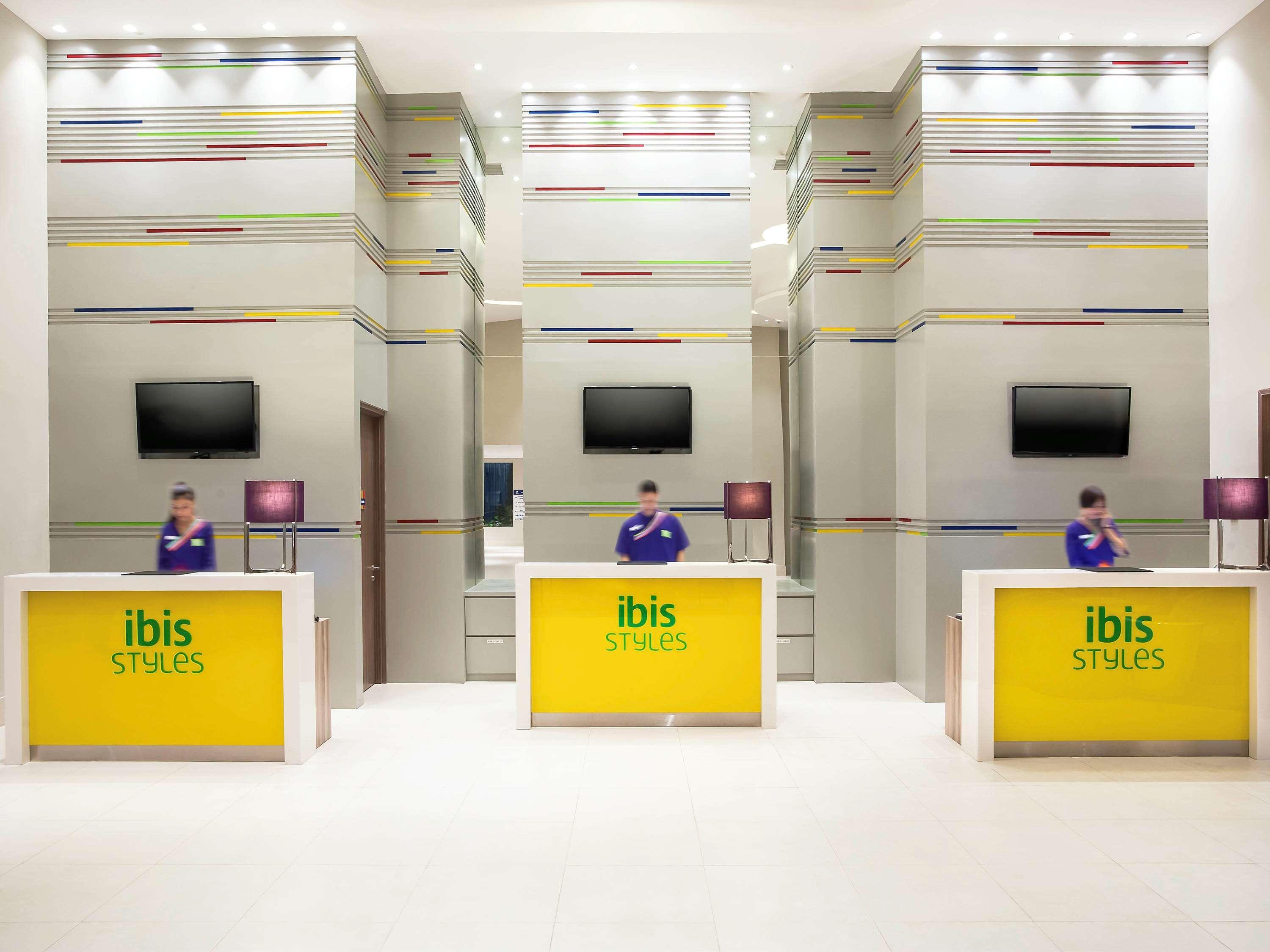 Ibis Styles Jakarta Mangga Dua Square Exteriör bild
