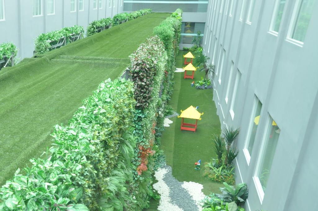 Ibis Styles Jakarta Mangga Dua Square Exteriör bild