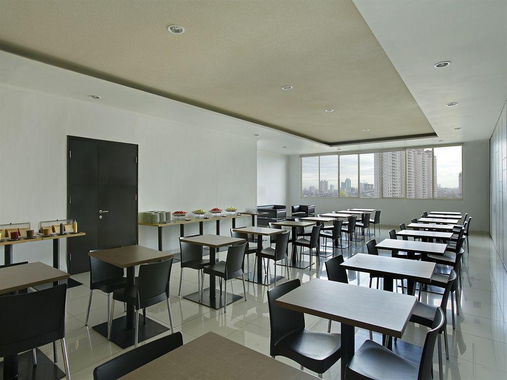 Ibis Styles Jakarta Mangga Dua Square Exteriör bild